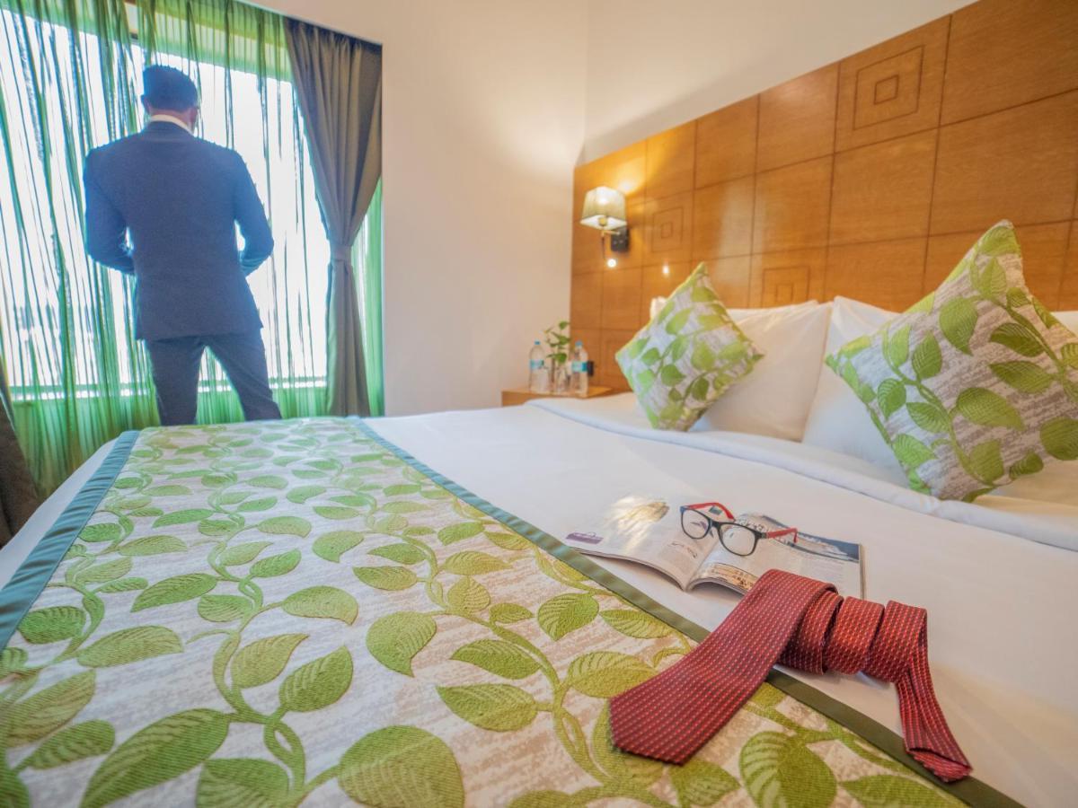 โรงแรมดิ ออร์คิด ปูเน ปูเน่ ภายนอก รูปภาพ Deluxe Room